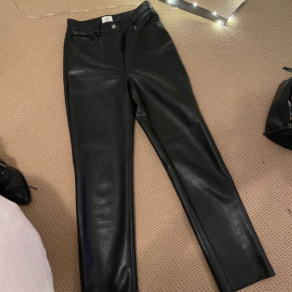 Aritzia melina black pants size 4!